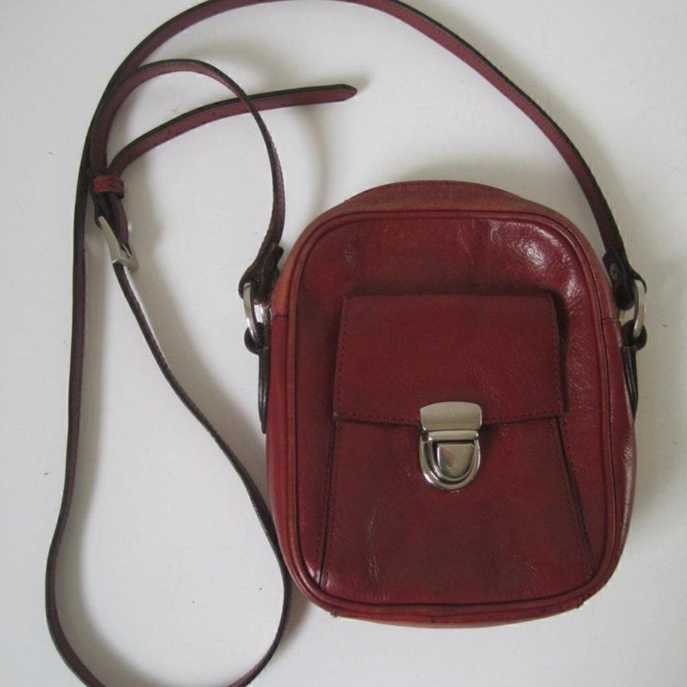 WILSONS LEATHER Pelle Studio Womens Leather Bag